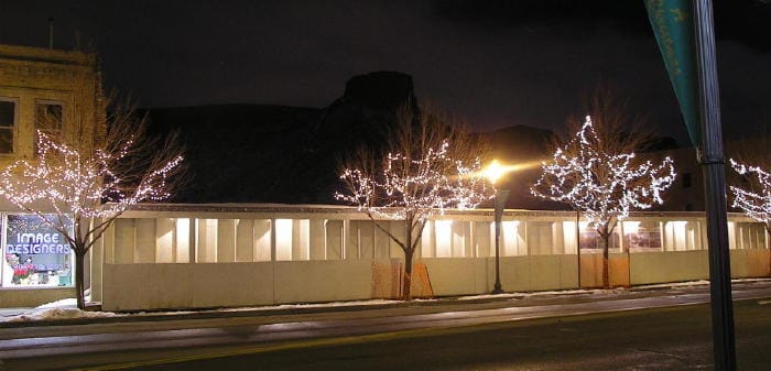 13th and Washington in January 2006, after Hested's was demolished and before Gateway Station was built