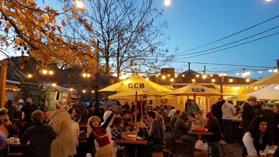 evening party in the beer garden at Golden City Brewery