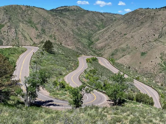 looking down on a double hairpin turn on the Lookout Mountain Road