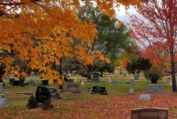 11AM and 1PM Cemetery Tours