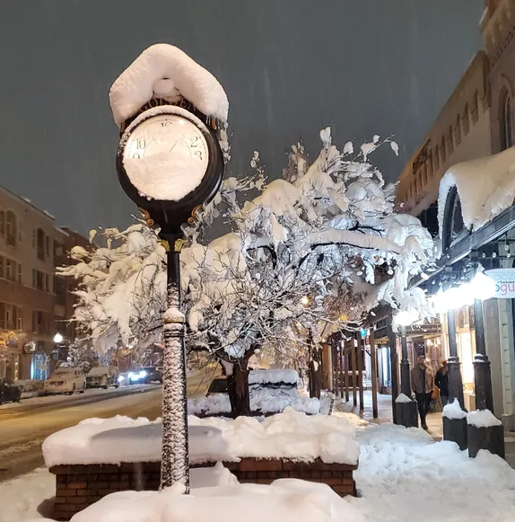 Snowy Clock Puzzle